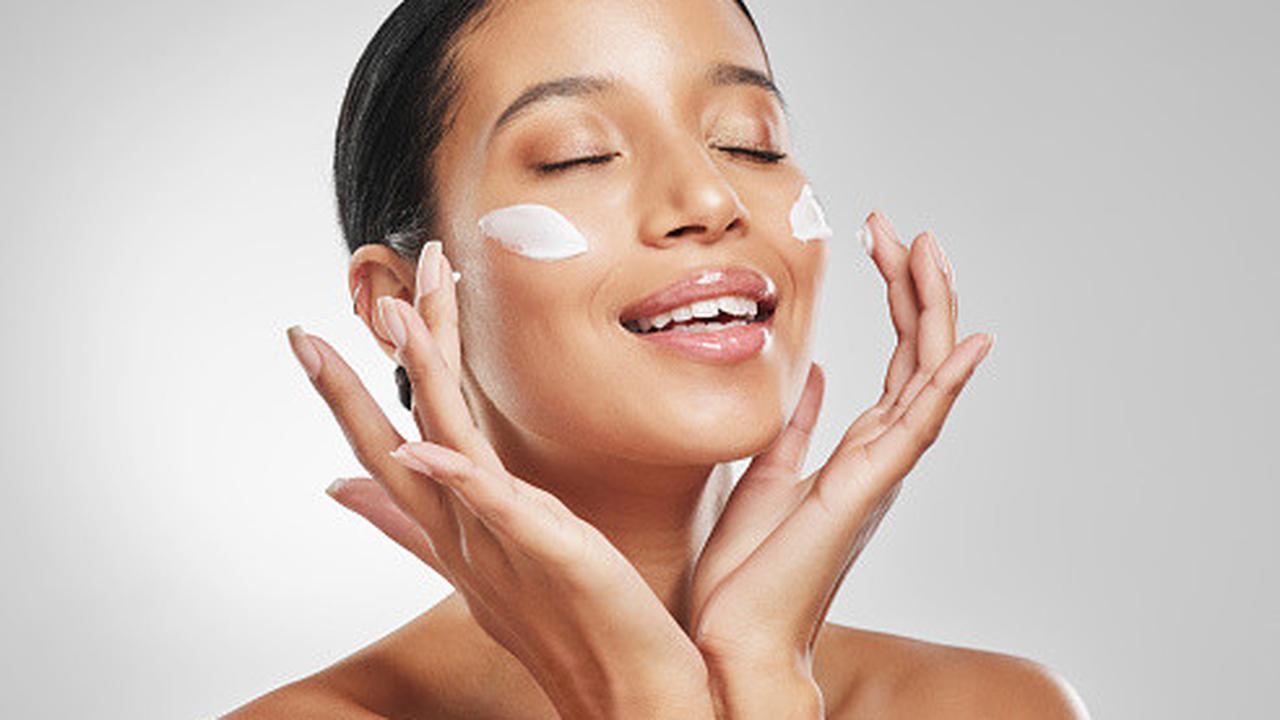 Moisturizer Harian Kunci Lawan Penuaan Kulit Usia 30